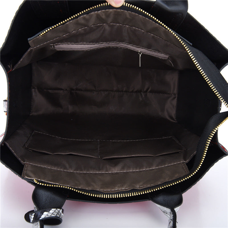 New large-capacity single shoulder messenger bag
